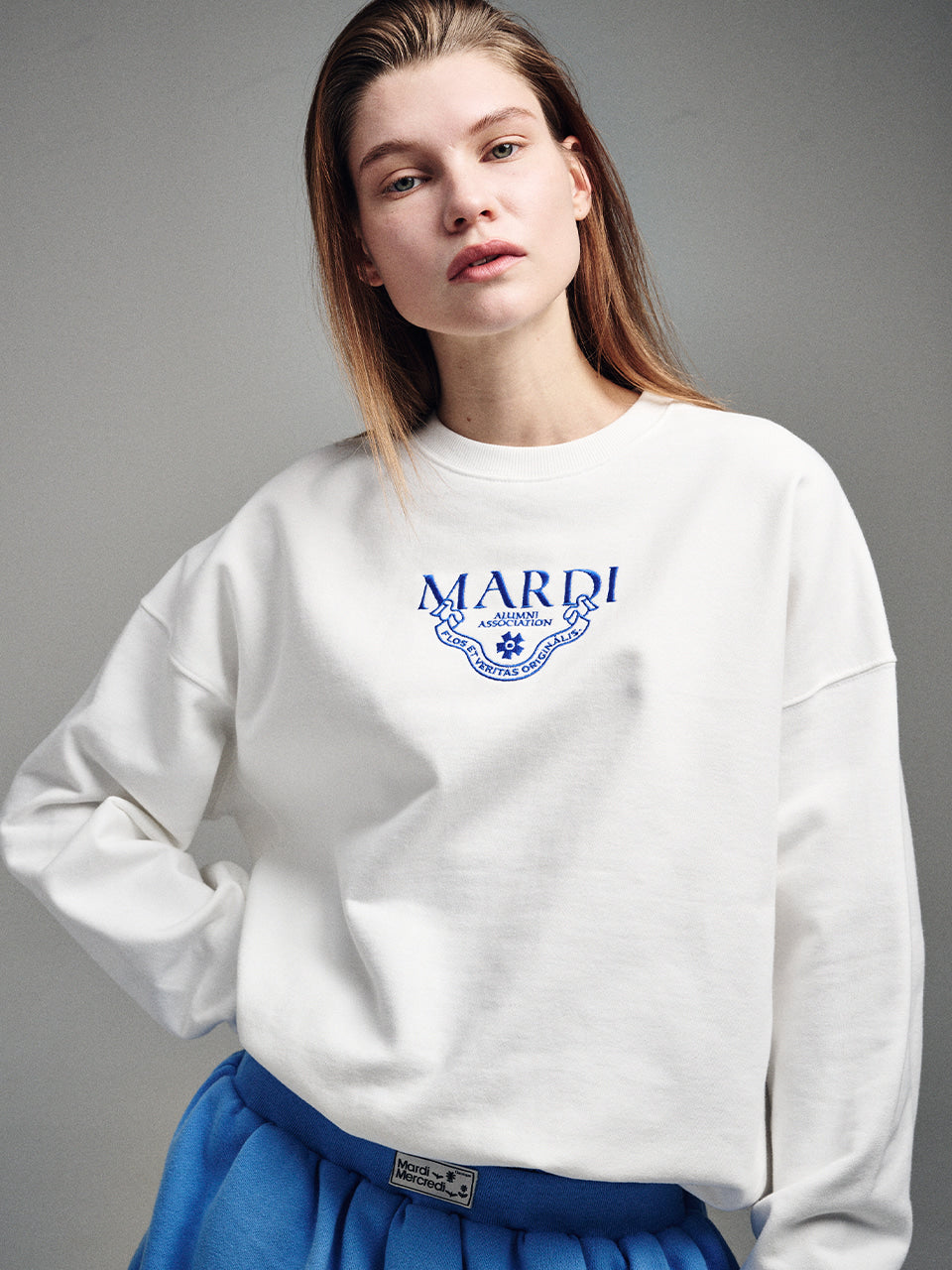 Mardi Mercredi Grand Alumni Classique Sweatshirt (Needlework)