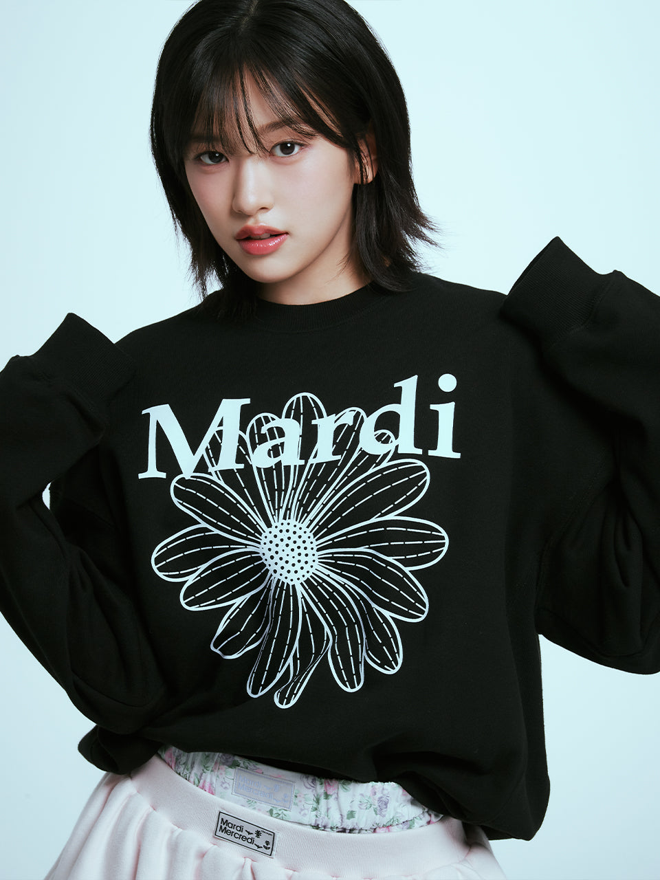 Mardi Mercredi FlowerMardi Sweatshirt