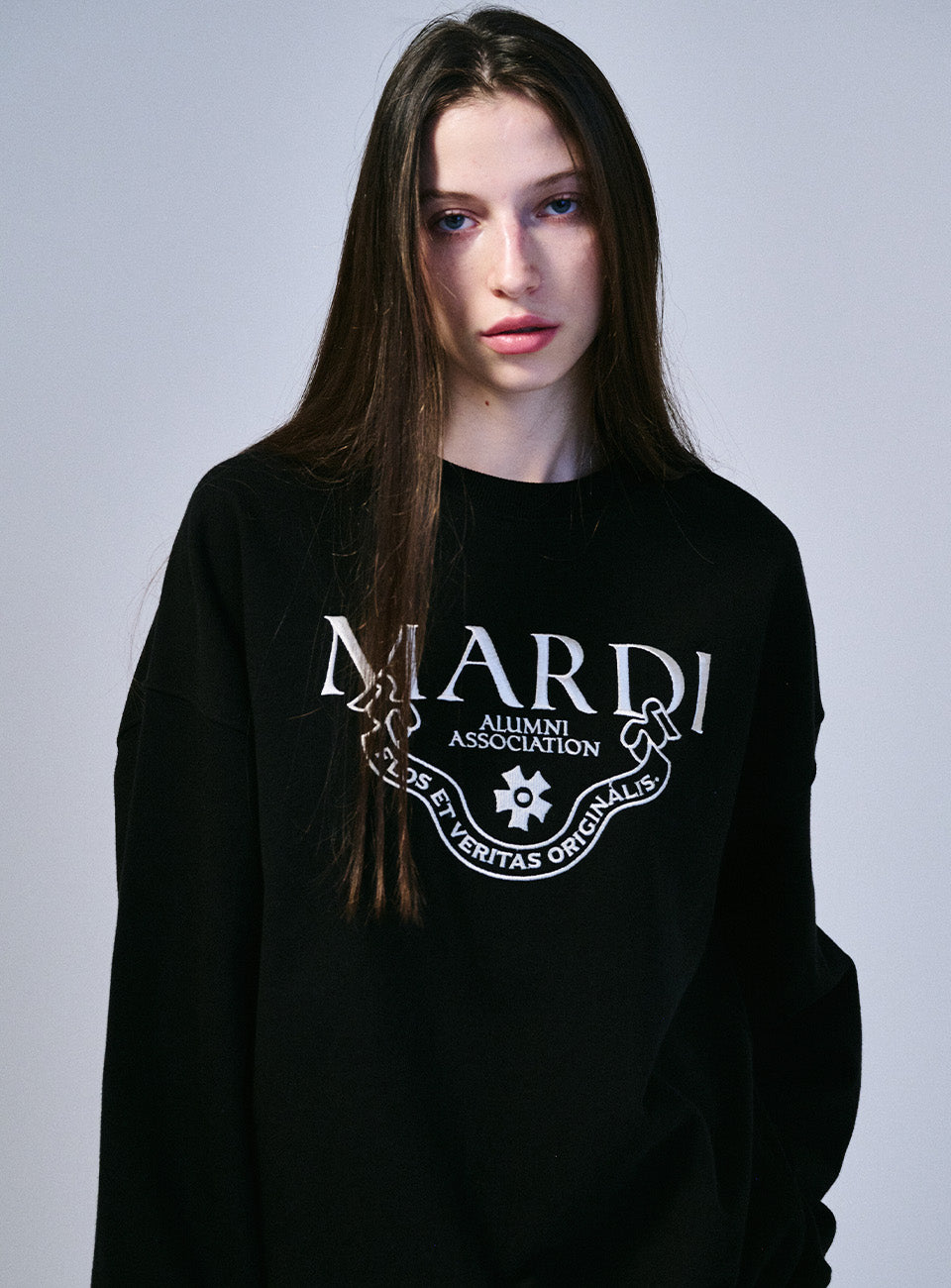 Mardi Mercredi Grand Alumni Classique Sweatshirt (Needlework)